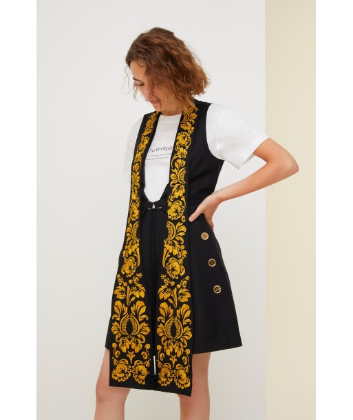 Embroidered lapel velvet gilet les muscles