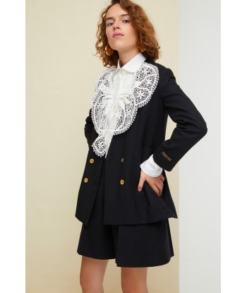 Lace bib shirt ou a consommer sur place