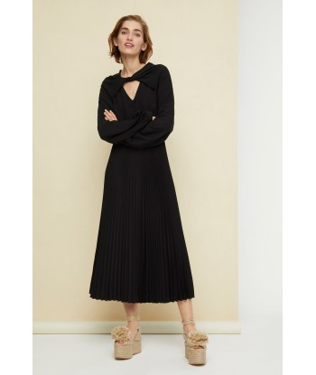 Twisted neckline pleated midi dress la colonne vertébrale