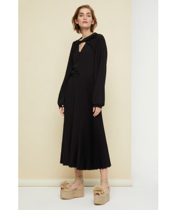 Twisted neckline pleated midi dress la colonne vertébrale