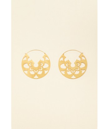 Large cut-out hoop earrings in gold-plated brass le des métaux précieux