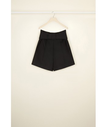 Belted denim shorts in organic cotton Venez découvrir notre 