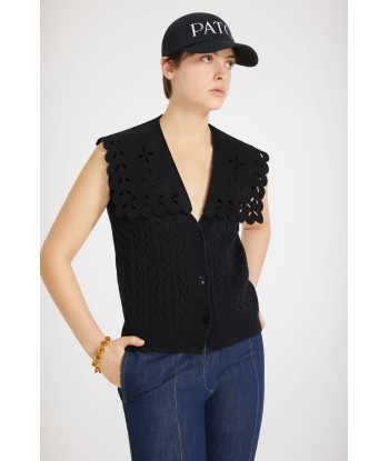 Sleeveless cable knit cardigan in Merino wool with detachable collar pour bénéficier 